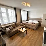 Smarty Choice Flat With Deluxe Kitchen