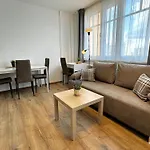 Smarty Choice Flat With Deluxe Kitchen