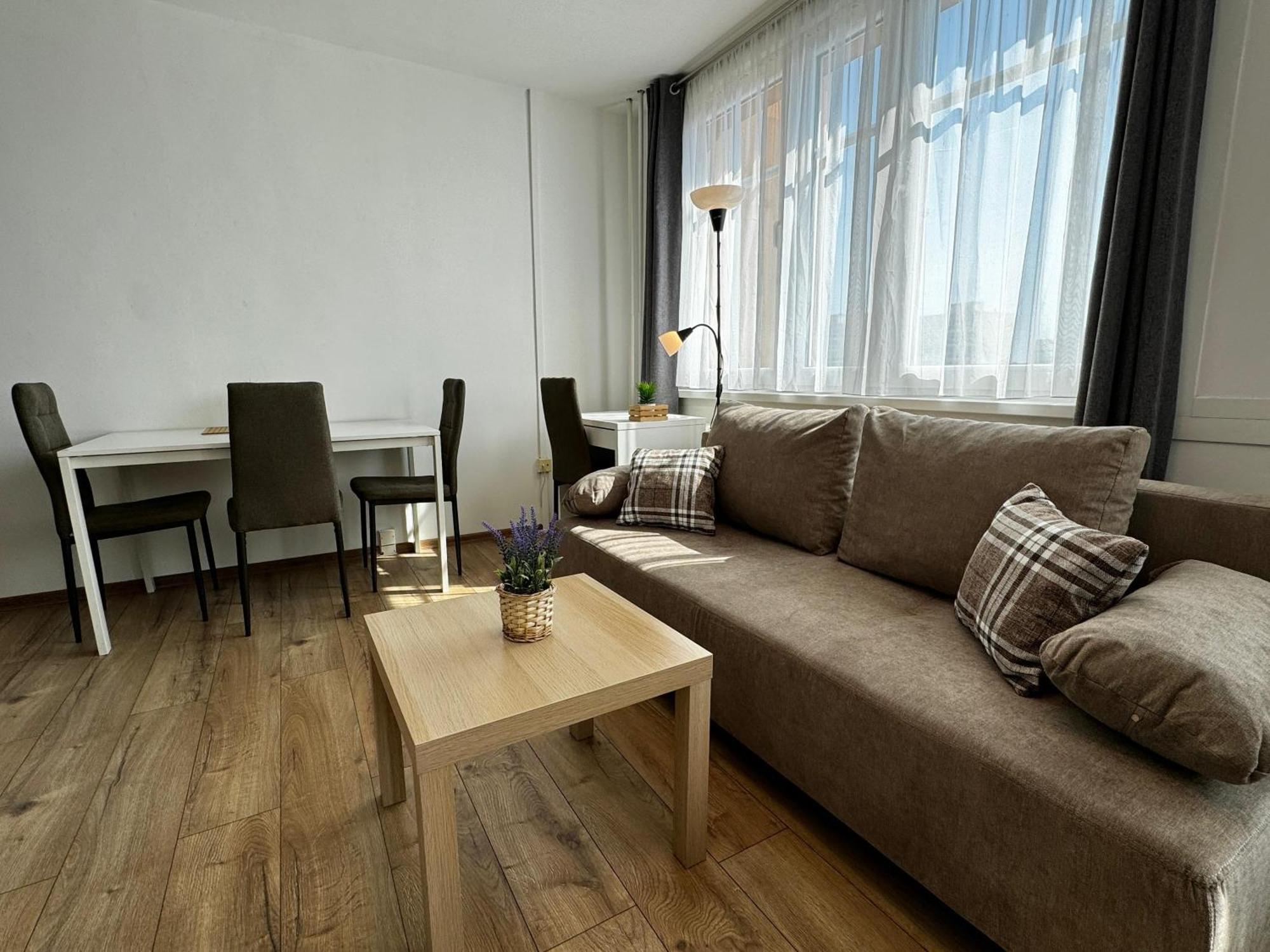 Smarty Choice Flat With Deluxe Kitchen Appartement Praag