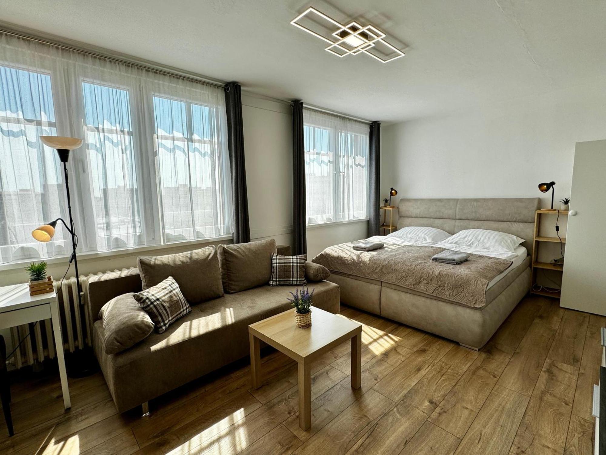 Smarty Choice Flat With Deluxe Kitchen