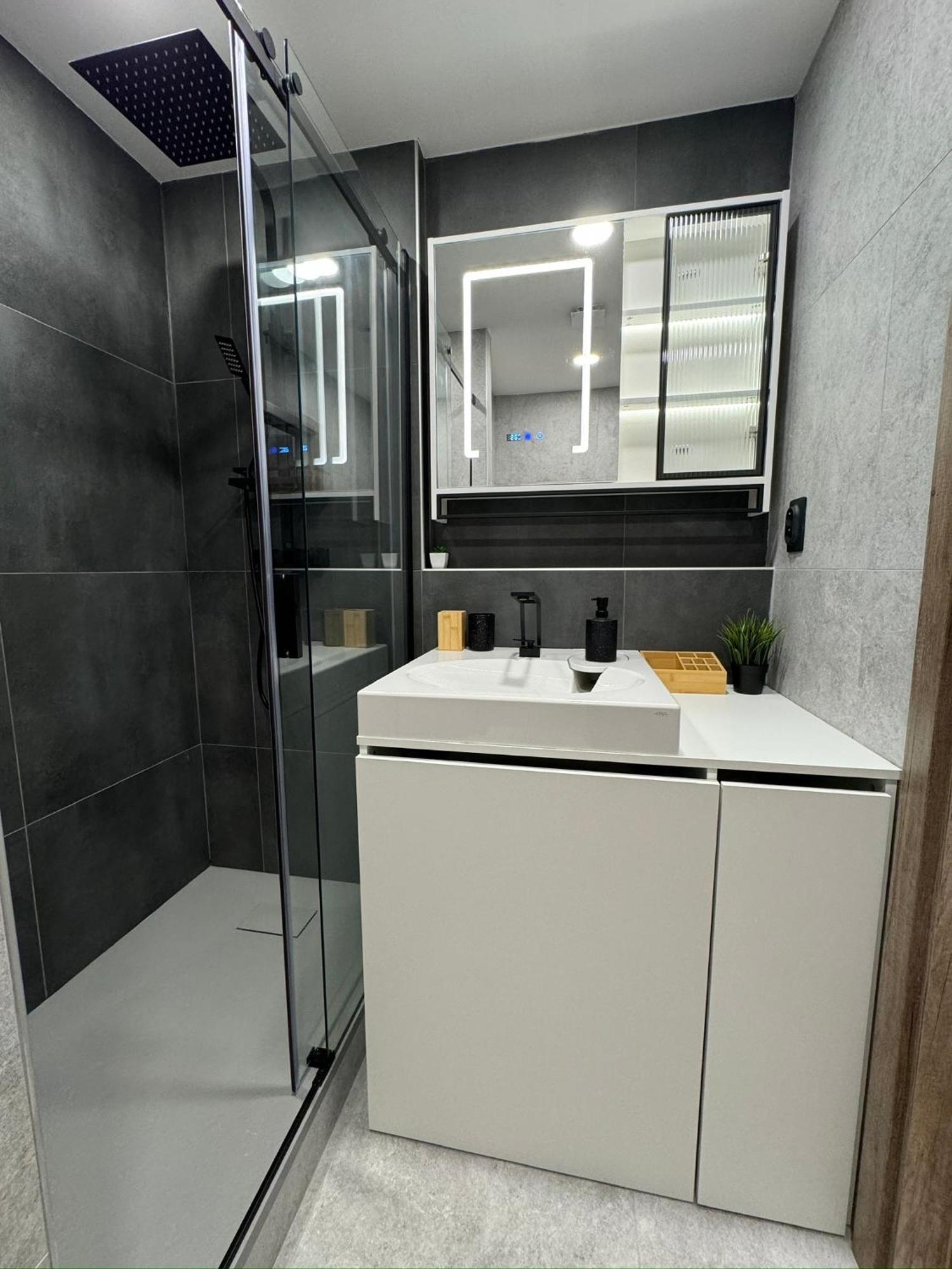 Smarty Choice Flat With Deluxe Kitchen Apartmán